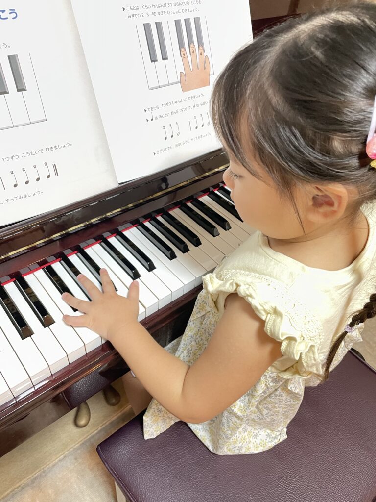 京成津田沼のピアノ教室の様子